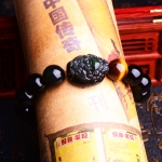 ����ʯ����������ʿ�ִ�Ů������������