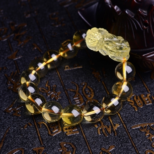 ��ˮ����������ˮ���ִ���Ů��